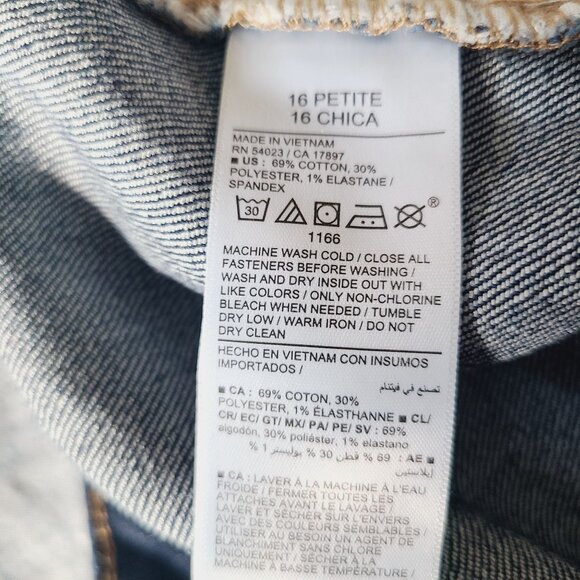 Old Navy Women's Petite Mid-Rise Dark Wash Wow Boot-Cut Jeans Size 16P NWT - Picture 5 of 9